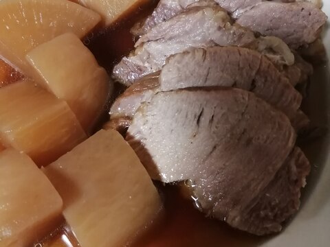 豚肩塊肉と大根の圧力煮